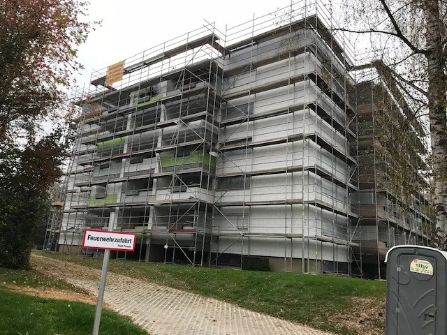Wohnkomplex Passau mit Komplett-Gerüst
