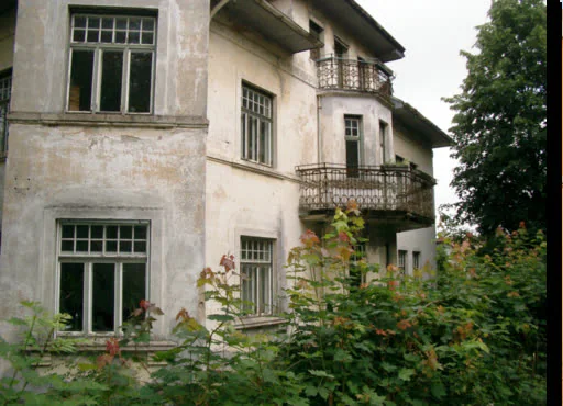 Jugendstilvilla vor der Sanierung